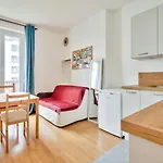 Guestready - Minimalist Mod, 15Th Arrondissement.