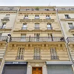 Guestready - Minimalist Mod, 15Th Arrondissement.